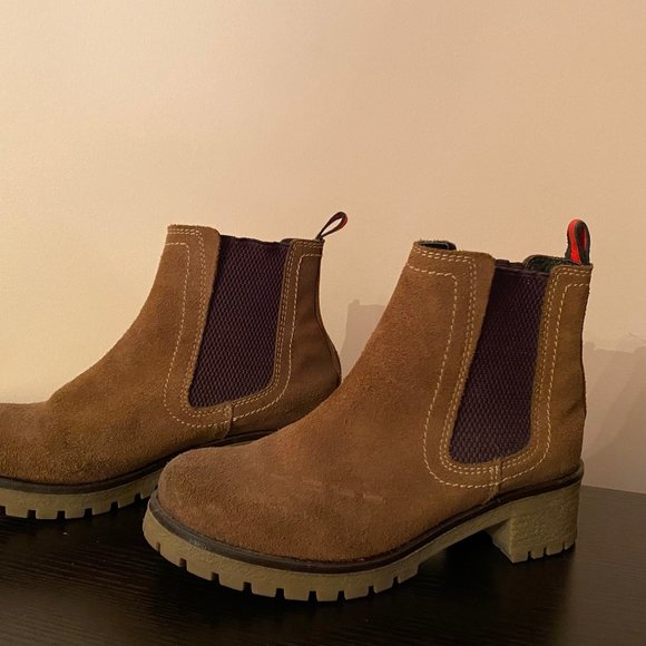Winter Chelsea Boot - Picture 1 of 4